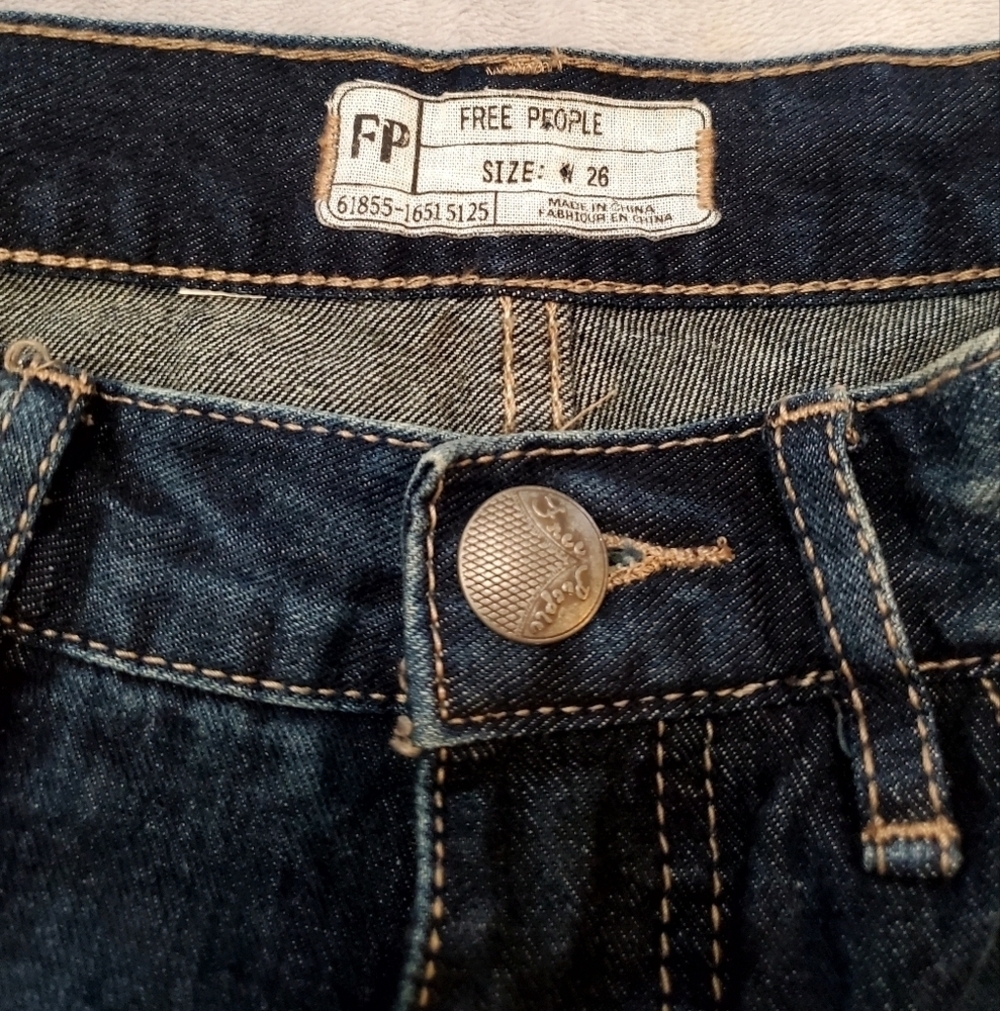 Free People Blue Denim Lace Trim Boho Distressed Women's Shorts Size 26 - Picture 7 of 8